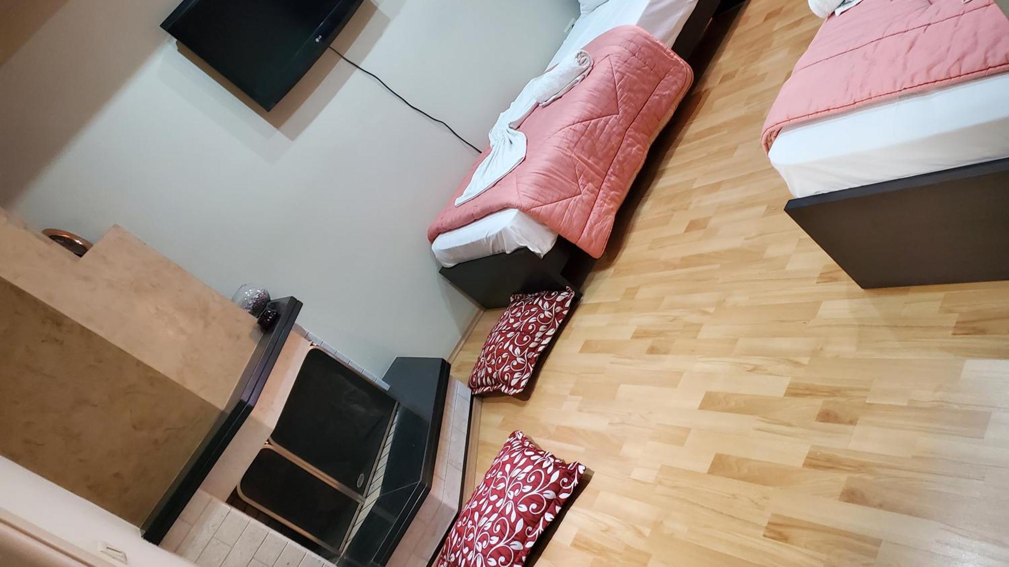 Hotel Shehu Гірокастра Екстер'єр фото