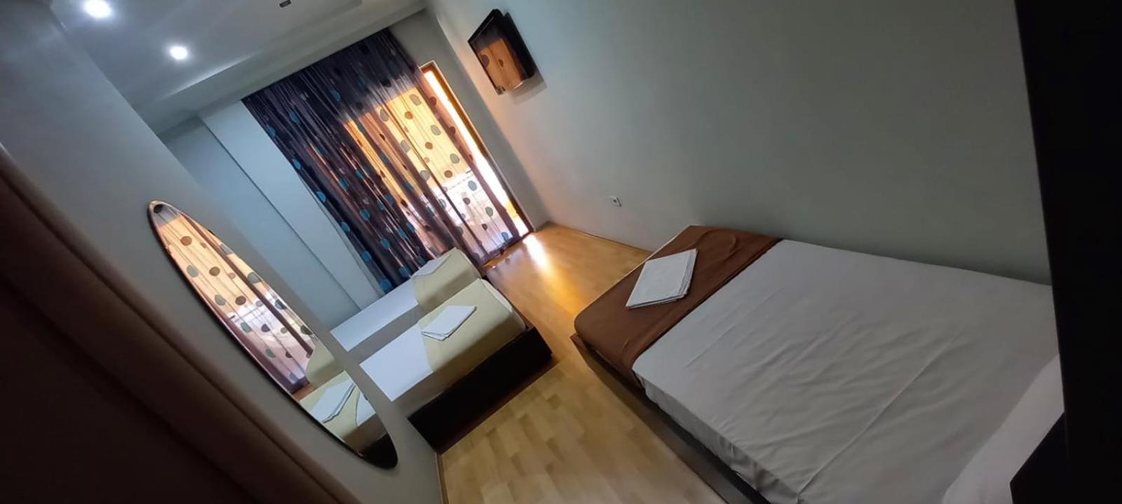 Hotel Shehu Гірокастра Номер фото